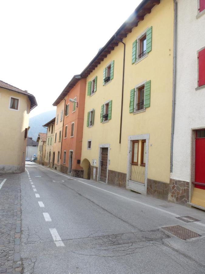 Casa Anita Lägenhet Tiarno di Sotto Exteriör bild