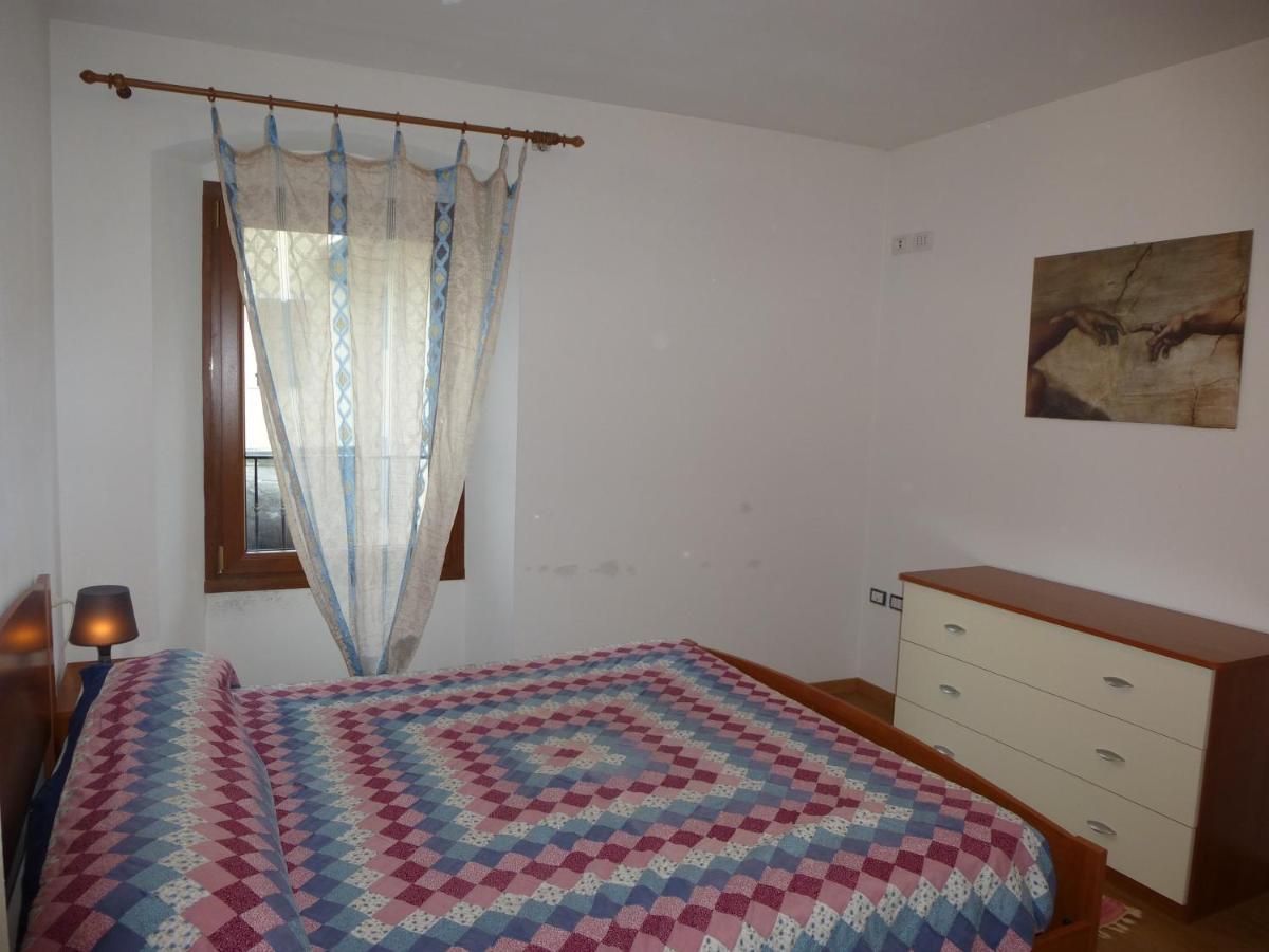 Casa Anita Lägenhet Tiarno di Sotto Exteriör bild