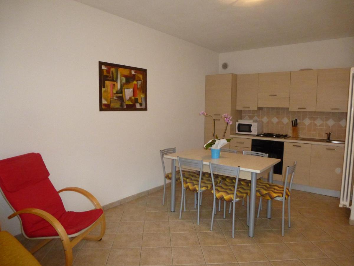 Casa Anita Lägenhet Tiarno di Sotto Exteriör bild