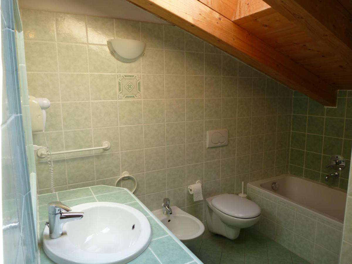 Casa Anita Lägenhet Tiarno di Sotto Exteriör bild