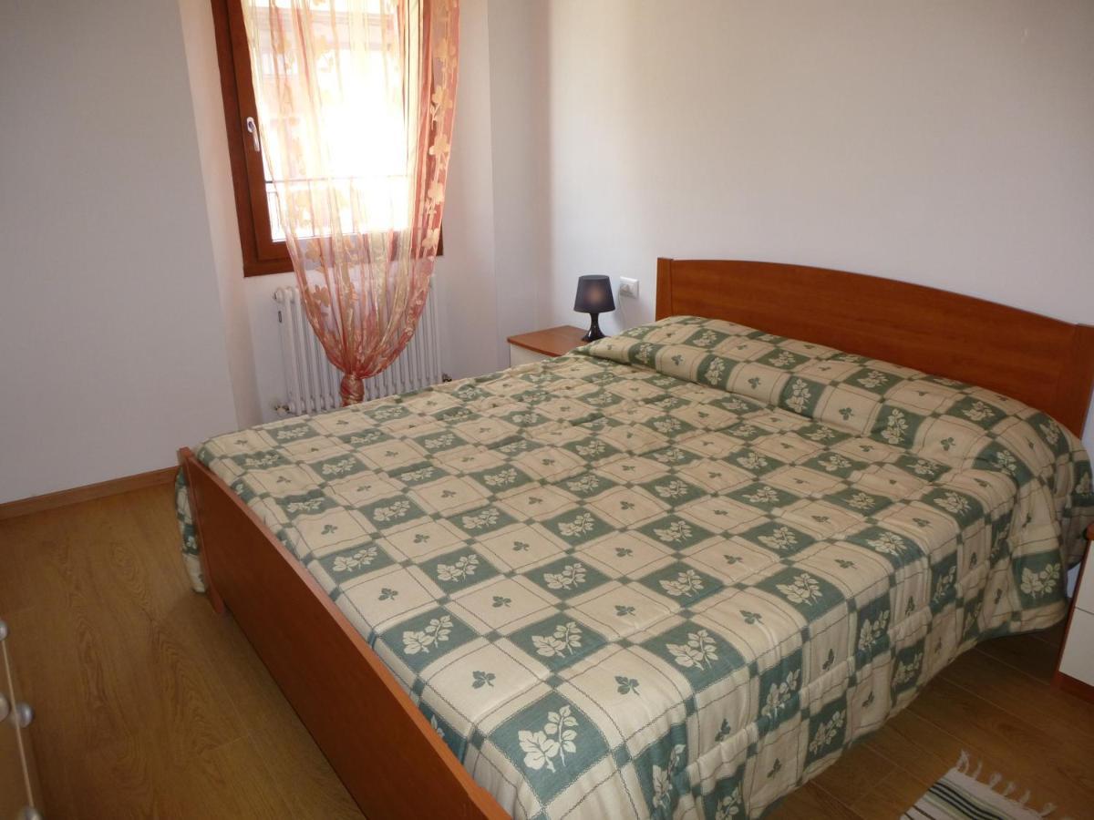 Casa Anita Lägenhet Tiarno di Sotto Exteriör bild